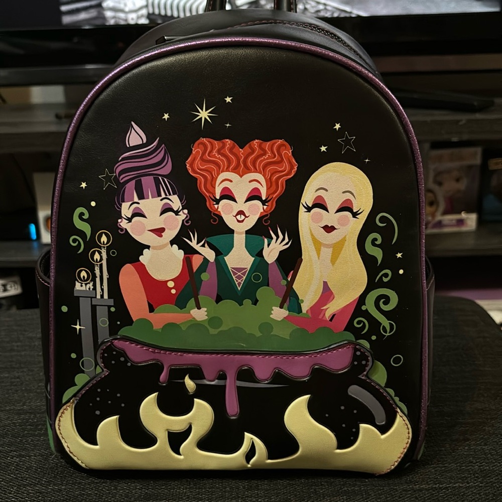 Disney Hocus Pocus The Sanderson Sisters Cauldron Mini Backpack and cardholder